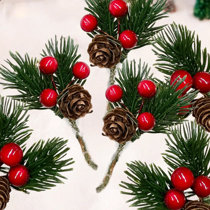 Pinecone & Berry Xmas Décor Picks